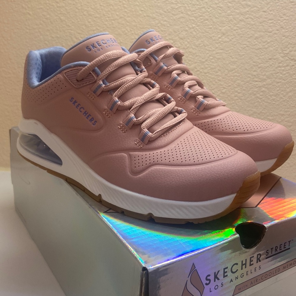 💕Skechers Mauve and Lavender Blue UNO sz 6
